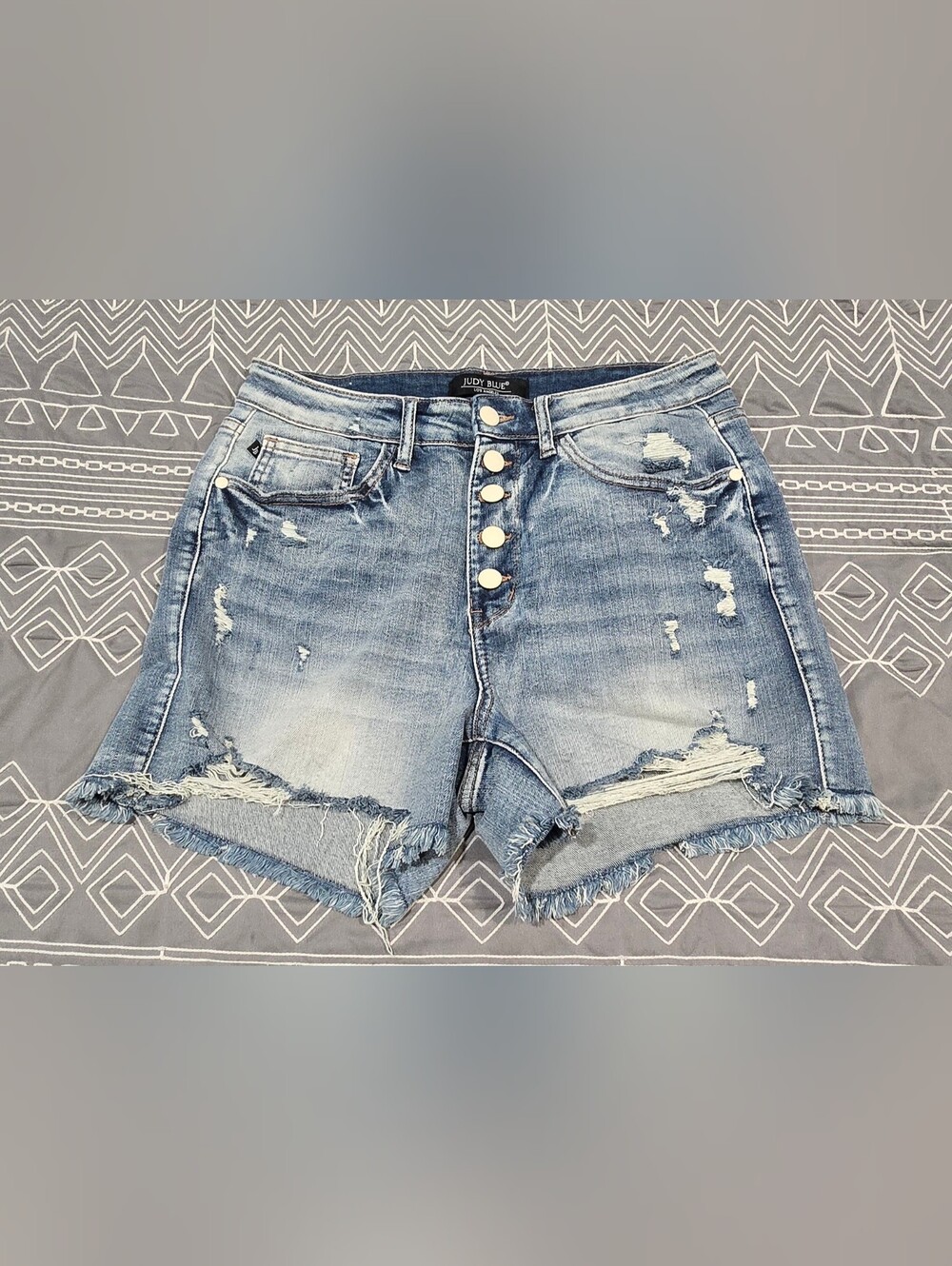 Judy Blue High Waisted Distressed Cutoff Denim Shorts Size Large